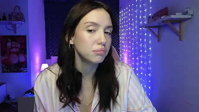 AliceSpark online show from December 7, 6:15 pm