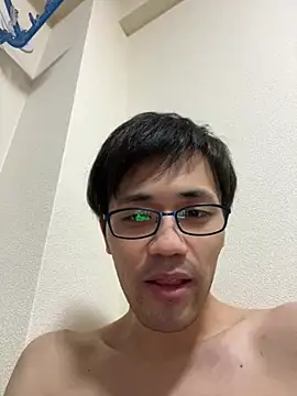 Snapshot of ryusei18570 chatting on December 26, 5:30 pm ryusei18570 online show from December 26, 5:30 pm