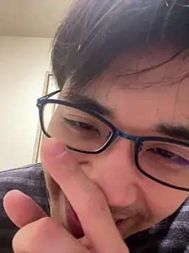 Snapshot of ryusei18570 chatting on February 15, 6:01 pm ryusei18570 online show from February 15, 6:01 pm