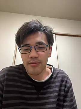 Snapshot of ryusei18570 chatting on February 16, 7:15 am ryusei18570 online show from February 16, 7:15 am