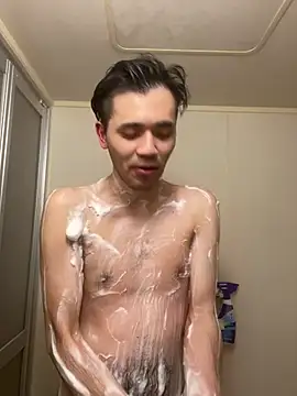 Snapshot of ryusei18570 chatting on March 15, 1:29 pm ryusei18570 online show from March 15, 1:29 pm