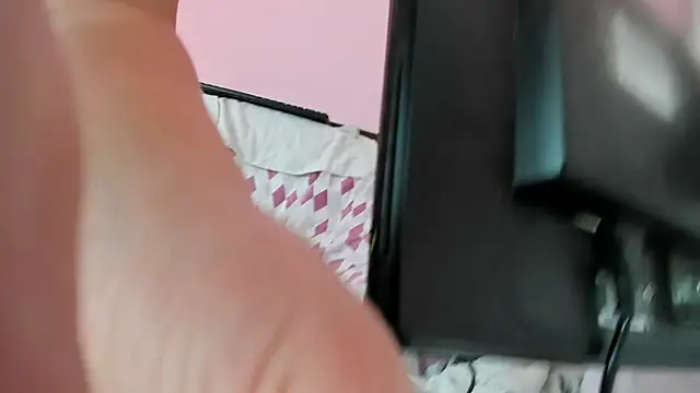 Snapshot of HotSweetAngel chatting on September 28, 7:03 am HotSweetAngel online show from September 28, 7:03 am