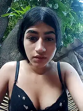 Julix A online show from January 19, 3:21 pm