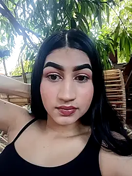 Julix A online show from March 1, 5:37 pm