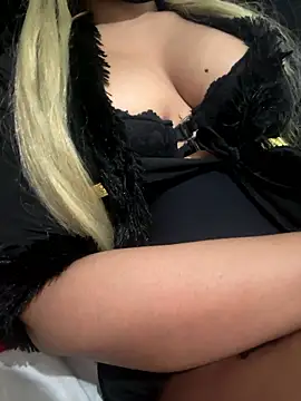 Snapshot of sexy-hadiil chatting on January 11, 12:37 am sexy-hadiil online show from January 11, 12:37 am