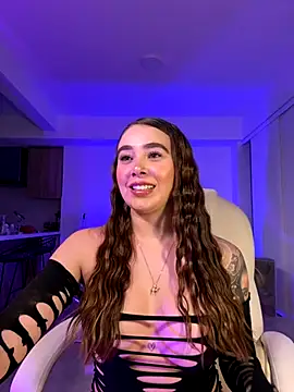 Lanataylor- online show from September 14, 3:38 am