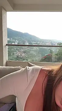 Lanataylor- online show from April 11, 10:58 pm