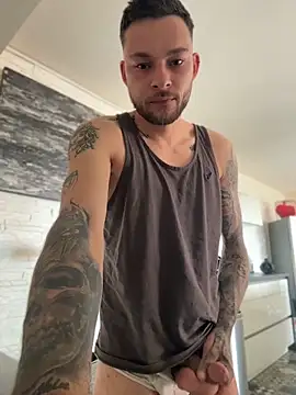 hottwoboys online show from May 2, 9:03 am