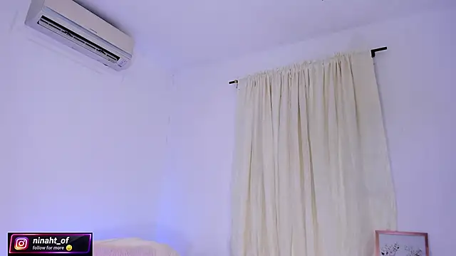 ninaht online show from April 18, 9:04 pm