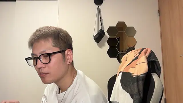 kensnb online show from March 6, 11:39 am