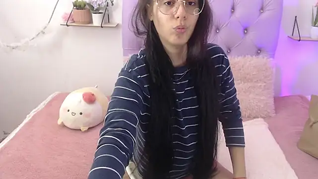 Freyja 01 online show from March 21, 9:23 pm