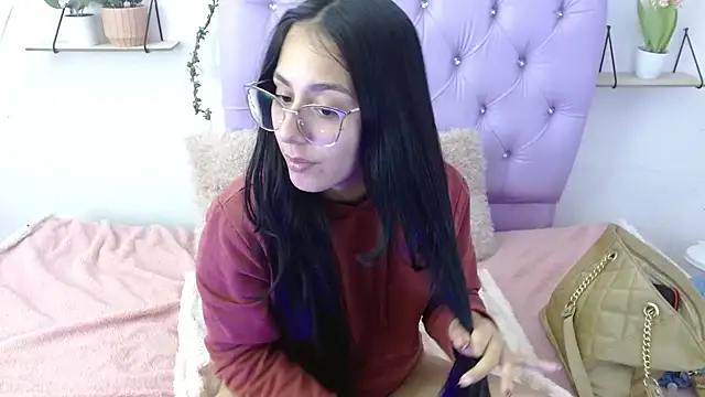 Freyja 01 online show from September 22, 9:50 pm