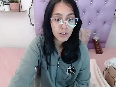 Freyja 01 online show from October 18, 12:02 am