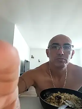 Snapshot of exmilitary chatting on October 14, 3:35 pm exmilitary online show from October 14, 3:35 pm