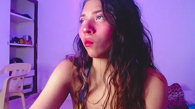 Snapshot of Carlacutte chatting on January 12, 2:35 am Carlacutte online show from January 12, 2:35 am