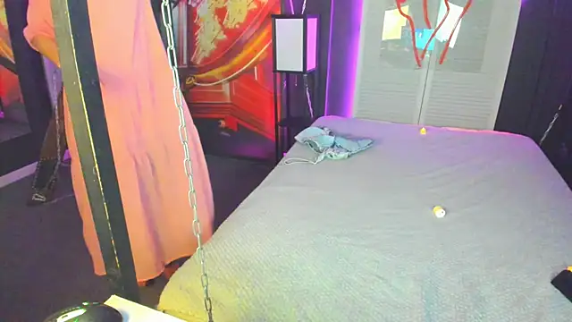 Elizabe th online show from February 18, 3:31 am