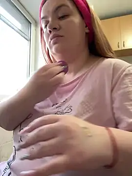 MelanieBrownn online show from February 13, 6:20 am