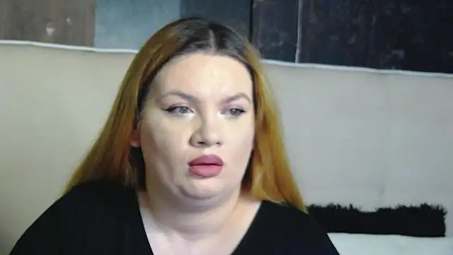 MelanieBrownn online show from January 12, 7:02 am