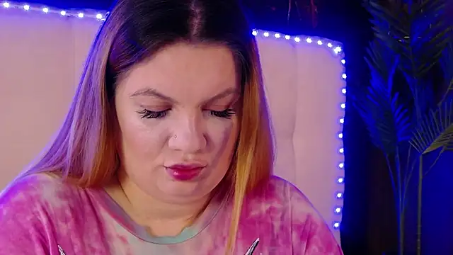 MelanieBrownn online show from April 4, 4:55 am