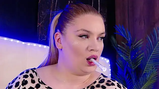 MelanieBrownn online show from April 22, 4:48 am