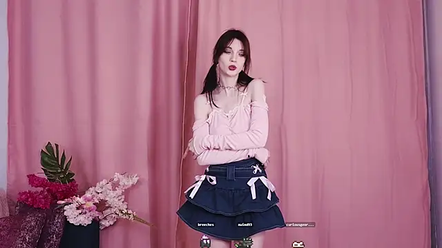 KimWilli online show from January 11, 10:18 pm