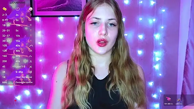 Snapshot of PureAlisMiracle chatting on February 15, 8:33 pm PureAlisMiracle online show from February 15, 8:33 pm