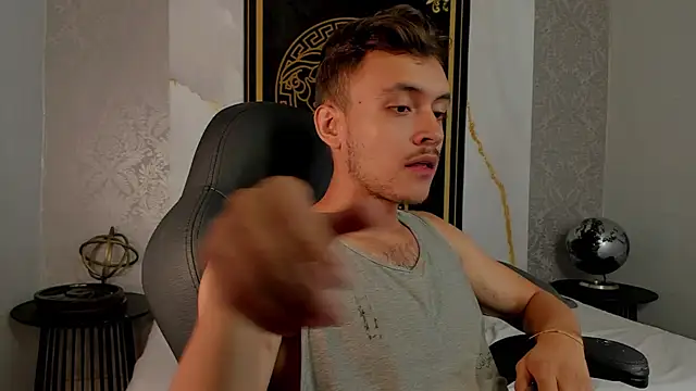 Desmon Clark online show from March 5, 9:26 pm