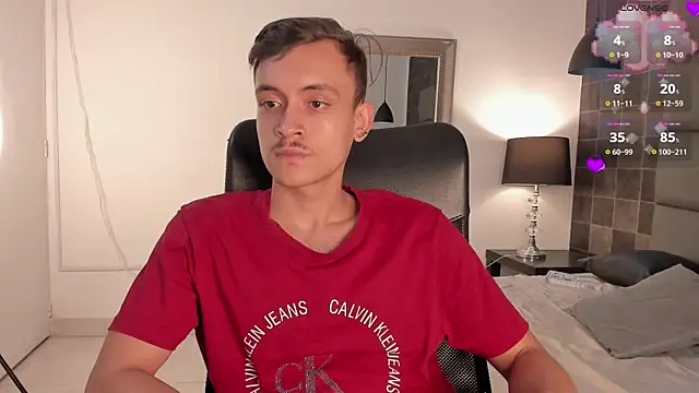 Desmon Clark online show from March 13, 2:16 am