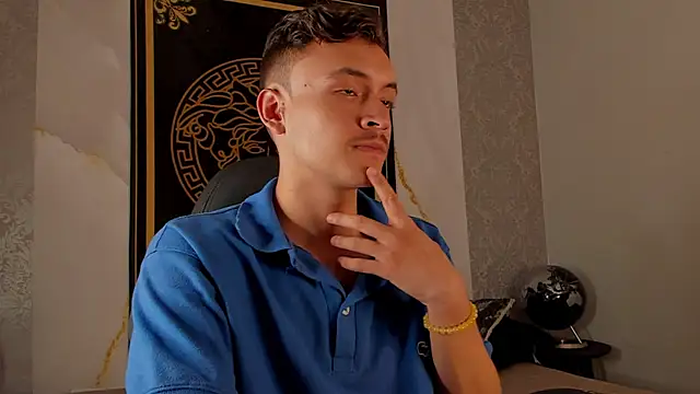 Desmon Clark online show from September 26, 10:14 pm