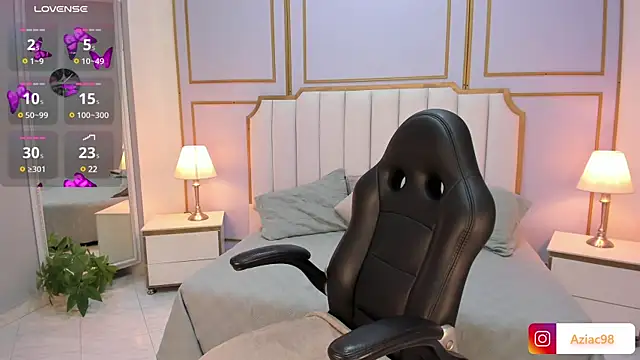 Snapshot of aziac10 chatting on December 28, 11:09 am aziac10 online show from December 28, 11:09 am