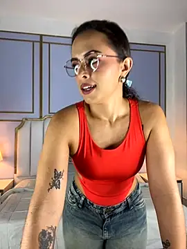 Snapshot of aziac10 chatting on October 7, 11:40 am aziac10 online show from October 7, 11:40 am