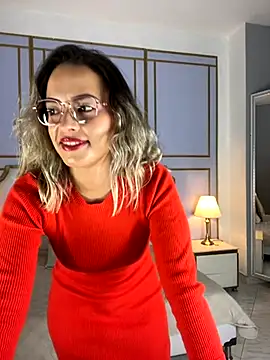 Snapshot of aziac10 chatting on October 26, 12:11 pm aziac10 online show from October 26, 12:11 pm