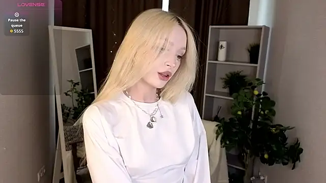 Naughty  Couplles online show from April 22, 3:53 am