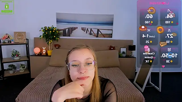 LayriantaVee online show from February 18, 10:05 am