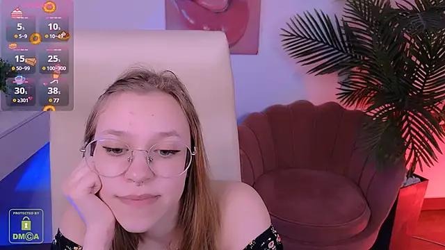 LayriantaVee online show from March 14, 10:29 am