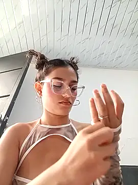 Ary-18 online show from September 18, 1:35 pm