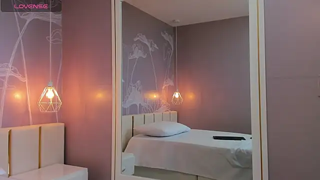 Sensual Sophie  online show from October 14, 3:24 pm