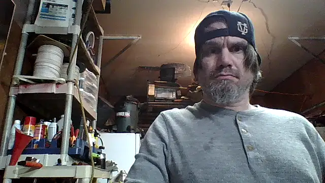 Snapshot of clitstitsandbongrips chatting on December 3, 7:22 pm clitstitsandbongrips online show from December 3, 7:22 pm