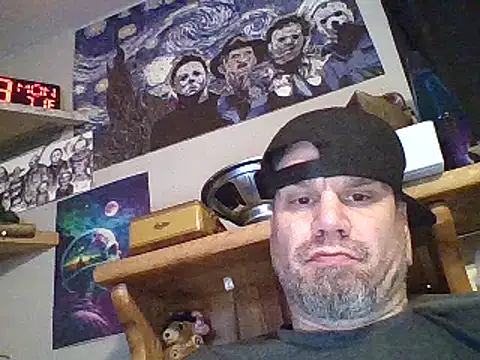 Snapshot of clitstitsandbongrips chatting on February 17, 12:59 pm clitstitsandbongrips online show from February 17, 12:59 pm