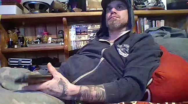 Snapshot of clitstitsandbongrips chatting on February 21, 2:27 pm clitstitsandbongrips online show from February 21, 2:27 pm