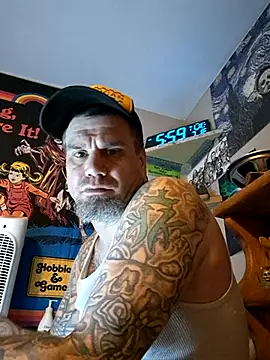 Snapshot of clitstitsandbongrips chatting on March 4, 12:01 pm clitstitsandbongrips online show from March 4, 12:01 pm