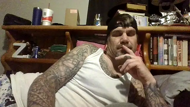 Snapshot of clitstitsandbongrips chatting on September 18, 10:06 am clitstitsandbongrips online show from September 18, 10:06 am