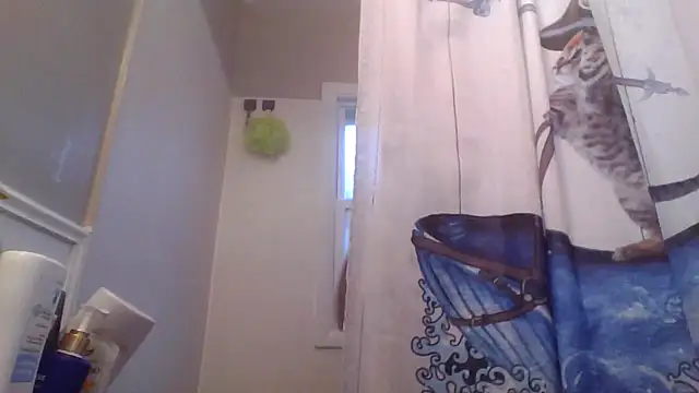 Snapshot of clitstitsandbongrips chatting on October 7, 11:35 pm clitstitsandbongrips online show from October 7, 11:35 pm