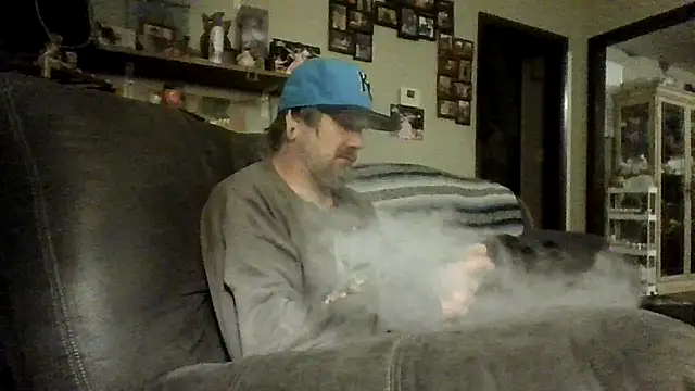 Snapshot of clitstitsandbongrips chatting on October 9, 7:06 am clitstitsandbongrips online show from October 9, 7:06 am