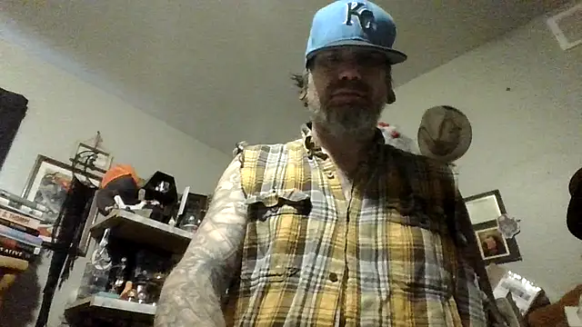 Snapshot of clitstitsandbongrips chatting on October 24, 4:14 pm clitstitsandbongrips online show from October 24, 4:14 pm