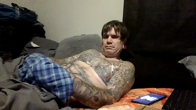 Snapshot of clitstitsandbongrips chatting on October 28, 10:08 am clitstitsandbongrips online show from October 28, 10:08 am