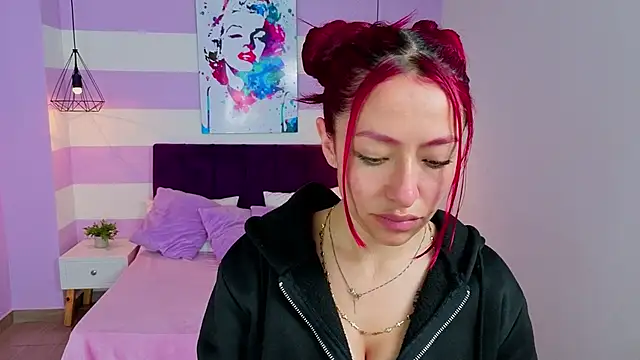 Scarlett  bell online show from April 21, 1:28 pm