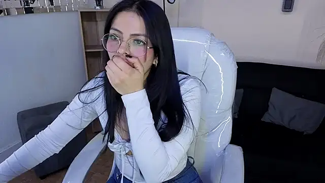 Eliie Ruizz online show from November 7, 9:59 pm