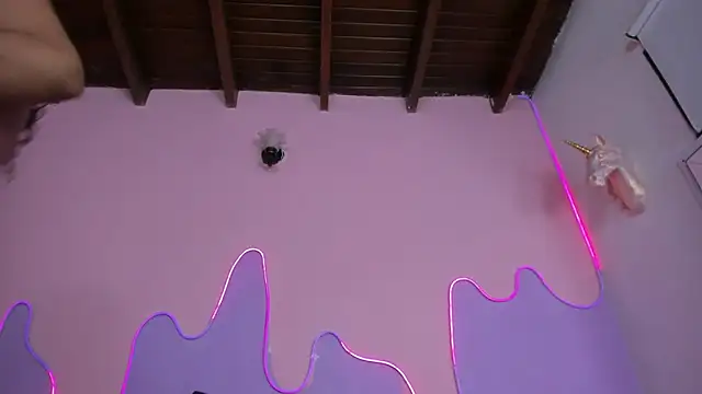 Mingie Rouse online show from March 17, 3:00 am