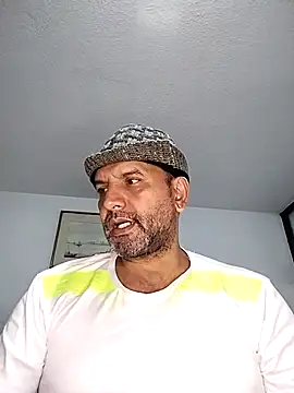 RogueTraveler online show from September 25, 3:32 am